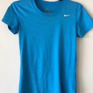 Nike dri-fit top